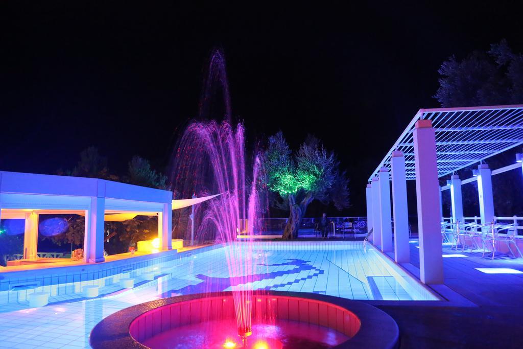 Sea Sun Aparthotel Plomari ภายนอก รูปภาพ