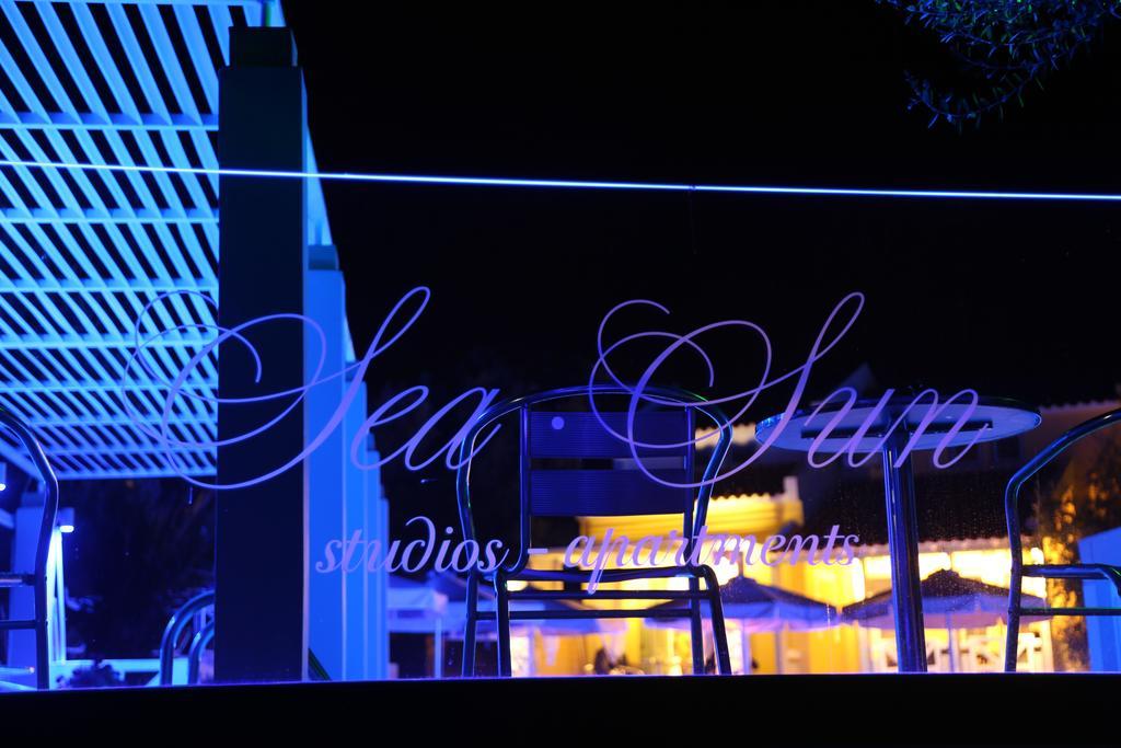 Sea Sun Aparthotel Plomari ภายนอก รูปภาพ