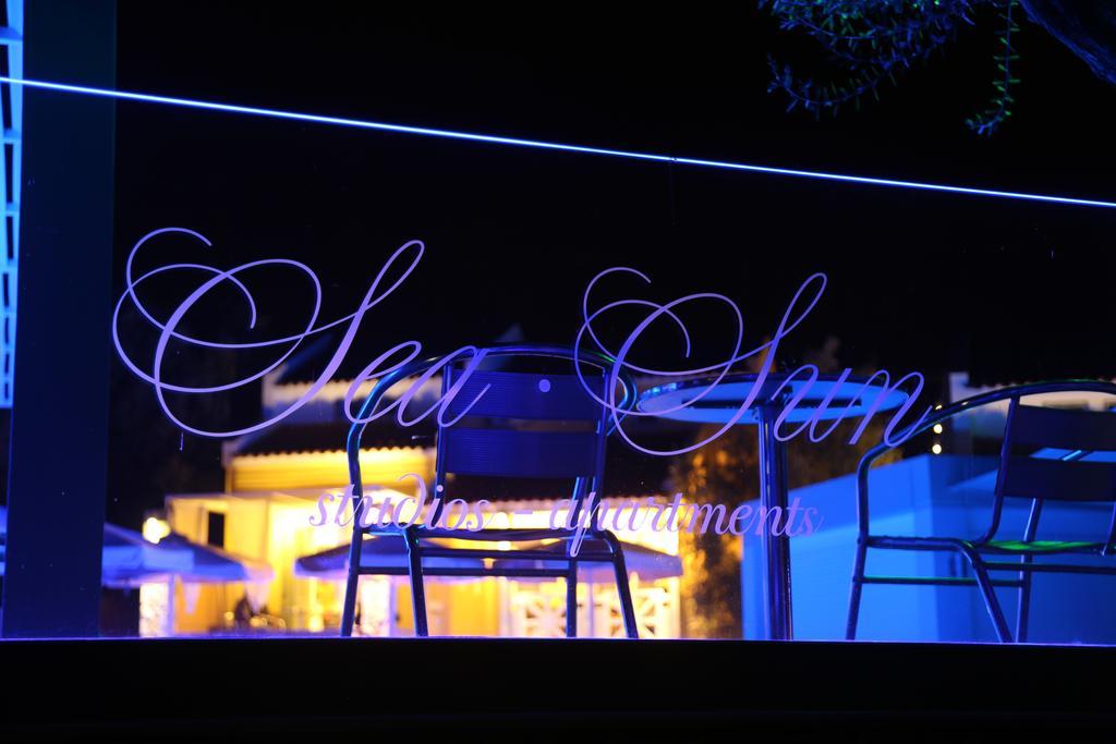 Sea Sun Aparthotel Plomari ภายนอก รูปภาพ