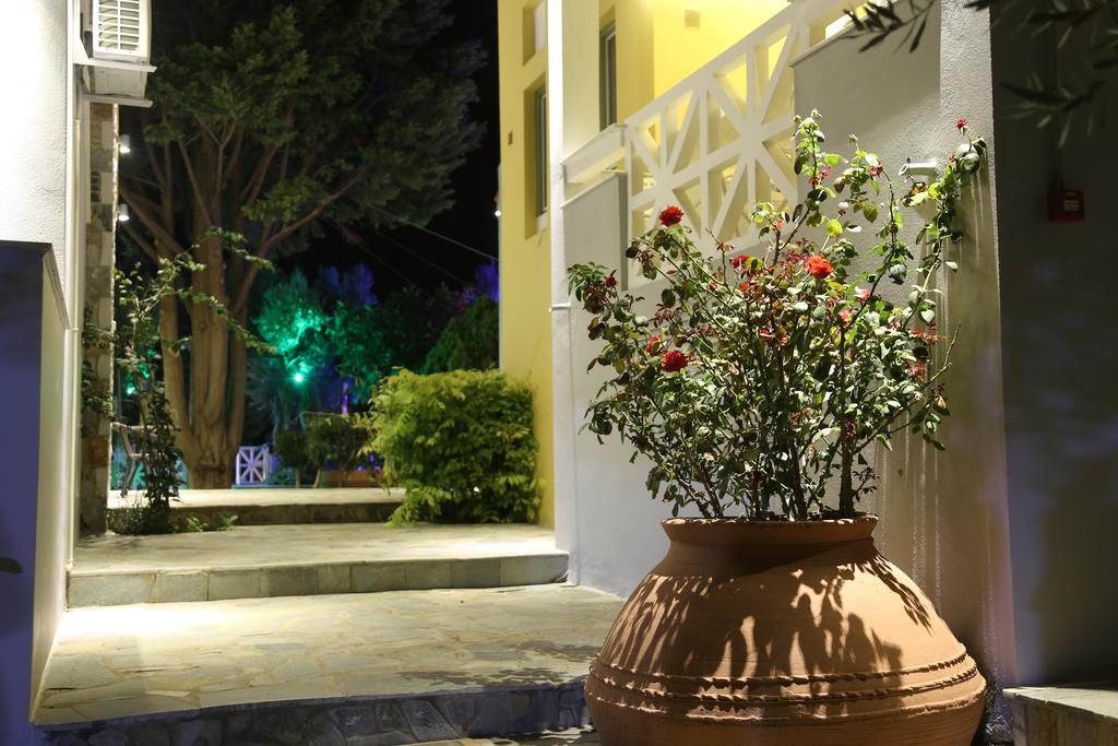 Sea Sun Aparthotel Plomari ภายนอก รูปภาพ
