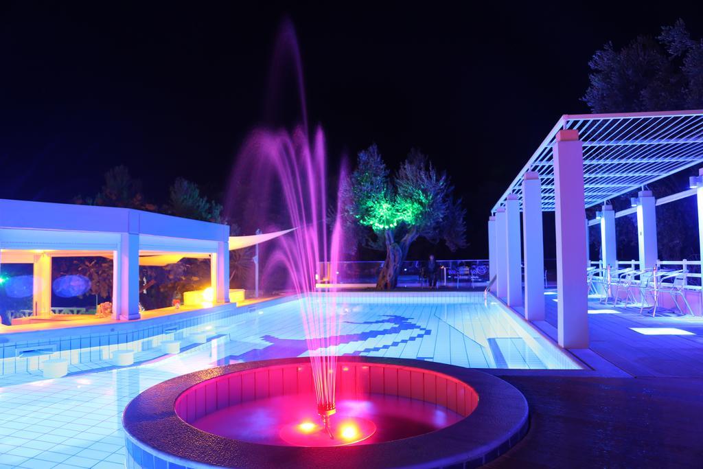 Sea Sun Aparthotel Plomari ภายนอก รูปภาพ