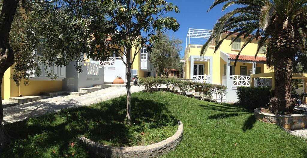 Sea Sun Aparthotel Plomari ภายนอก รูปภาพ