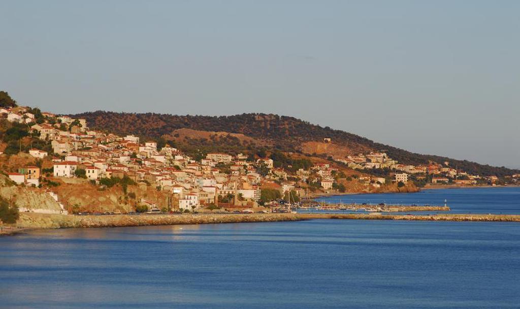 Sea Sun Aparthotel Plomari ภายนอก รูปภาพ